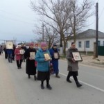 Крестный ход в поселке Ясенская Переправа 4 апреля 2015г.